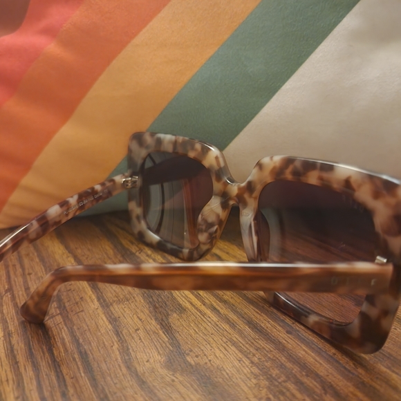 Diff Sunglasses Wine Tortoise Oversized - Picture 7 of 7